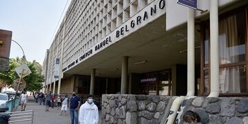 Suspenden clases en el colegio Manuel Belgrano de Córdoba por brote de Coronavirus. (Ramiro Pereyra)