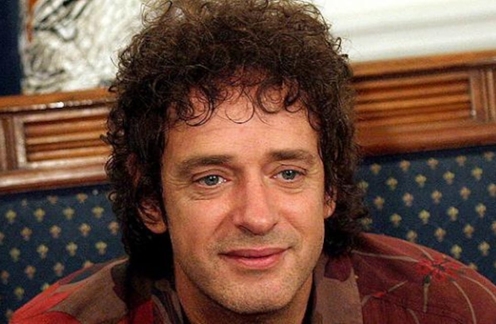 Así se vería hoy Gustavo Cerati, a sus 65 años, según la Inteligencia Artificial