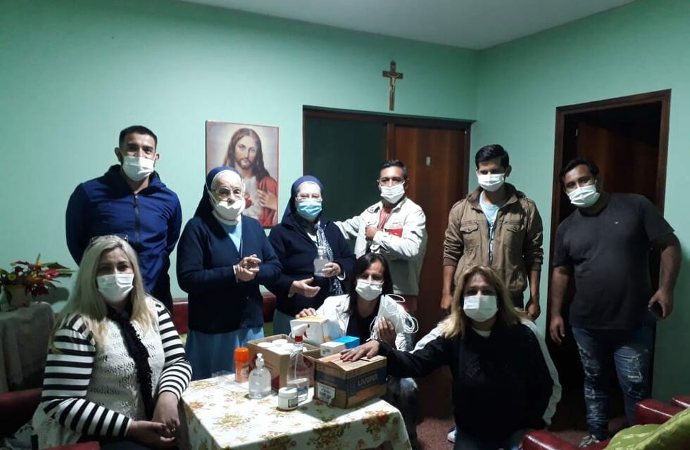La jornada de concientización del COVID-19 en Iguazú terminó con donaciones a un hogar de ancianos.