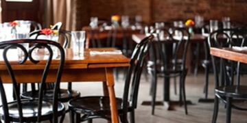 Los gastronómicos siguen sin poder abrir más días y los costos los agobian