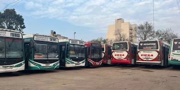 UTA mantiene paro de colectivos urbanos en Paraná por falta de pago de salarios a choferes.