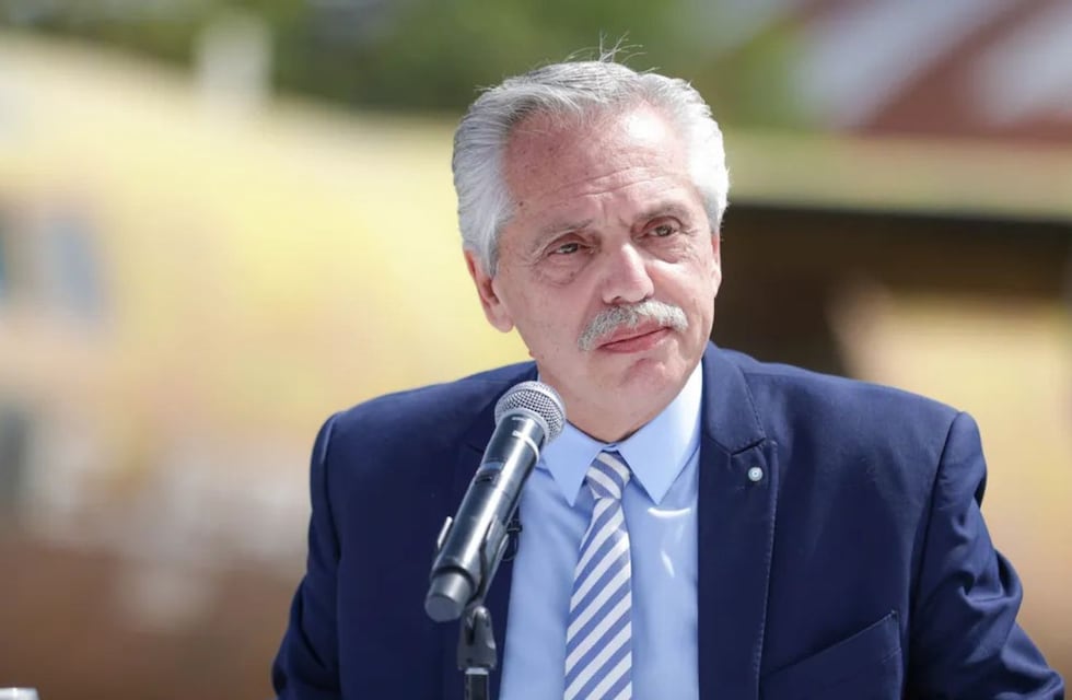 Alberto Fernández declaró en la causa de los seguros: negó la acusación y no respondió preguntas