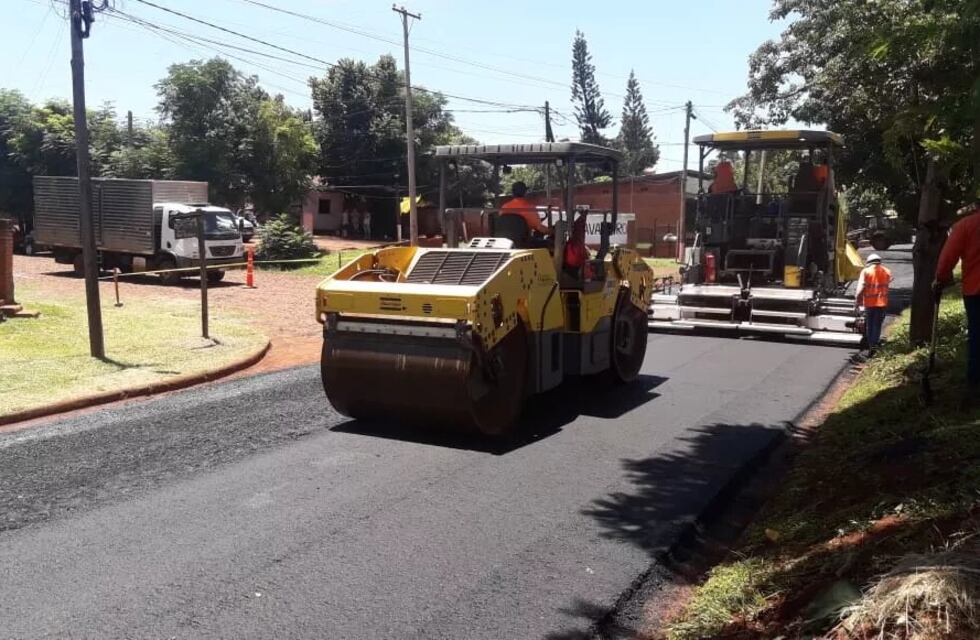Wanda: asfaltan la colectora de la Ruta Provincial 19