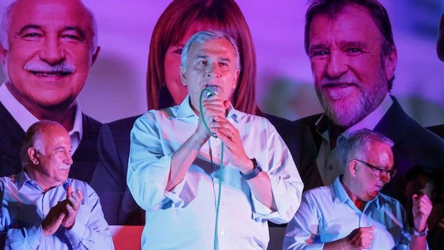 Gerardo Morales rechazó de plano la posibilidad de que la Argentina tenga "un presidente que quiera privatizar la educación y la salud públicas", en alusión a Javier Milei.