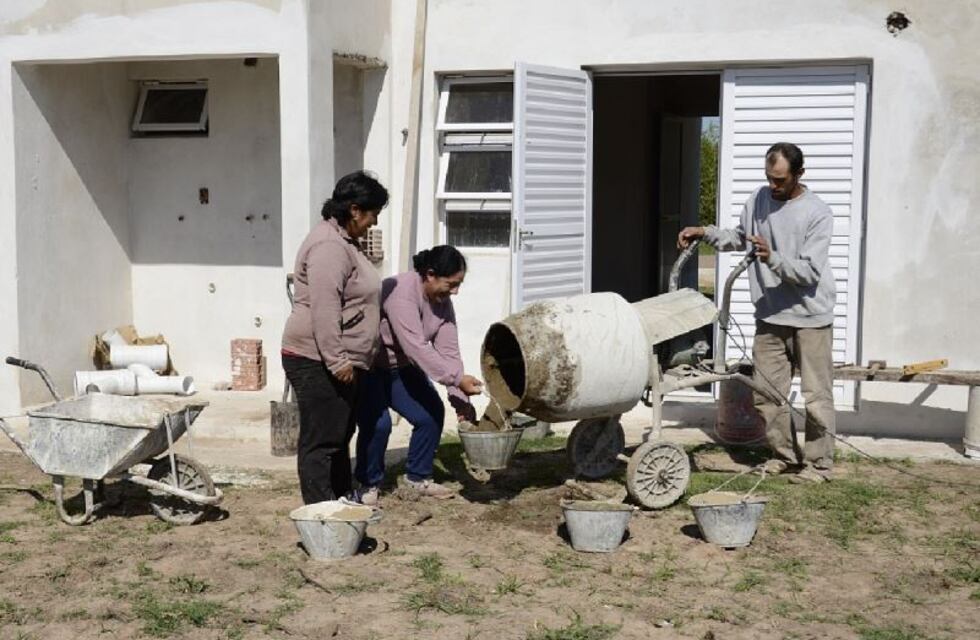 Balnearia destina 25 lotes para construir casas con ayuda de Caritas