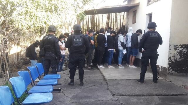 La Policía de Jujuy sigue desarticulando fiestas clandestinas cada fin de semana.