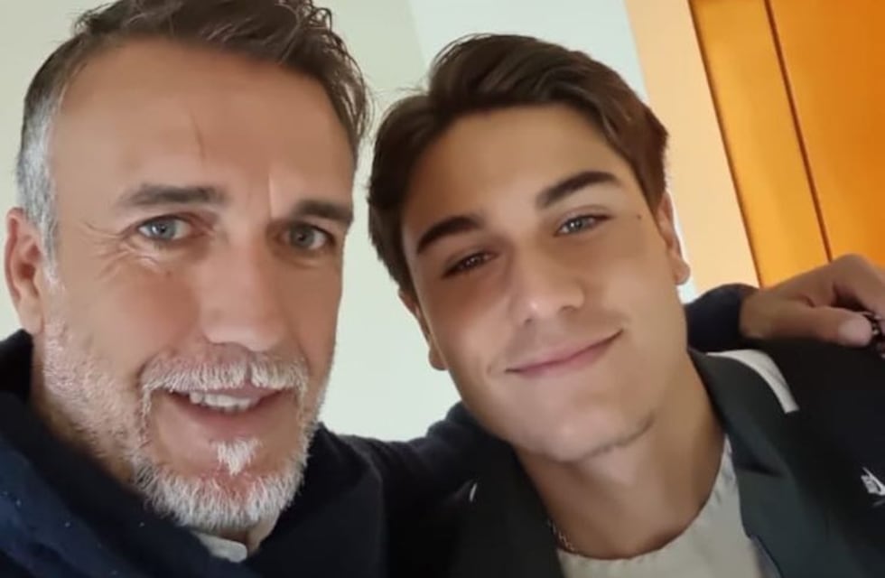 Gabriel Batistuta elogió en Paraguay al “futbolista de la familia”
