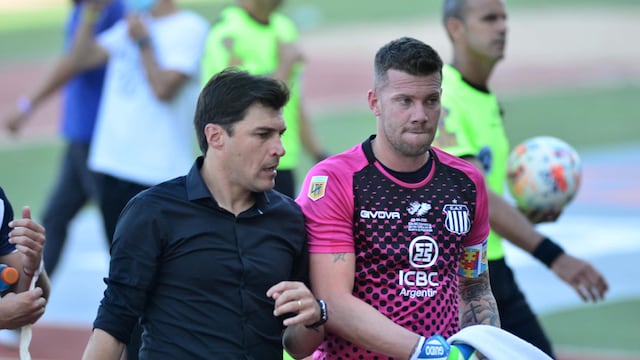 "El técnico nos banca siempre, los vamos a hacer sentir respaldados", aseguró el arquero sobre el DT de Talleres (José Hernández / La Voz).