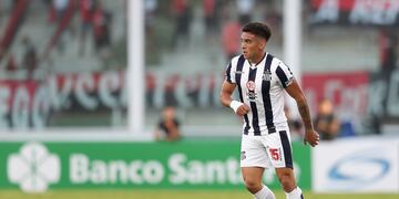 El lateral Enzo Díaz se fue expulsado por segunda vez en la Liga Profesional 2022. (Prensa Talleres)