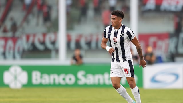 El lateral Enzo Díaz se fue expulsado por segunda vez en la Liga Profesional 2022. (Prensa Talleres)