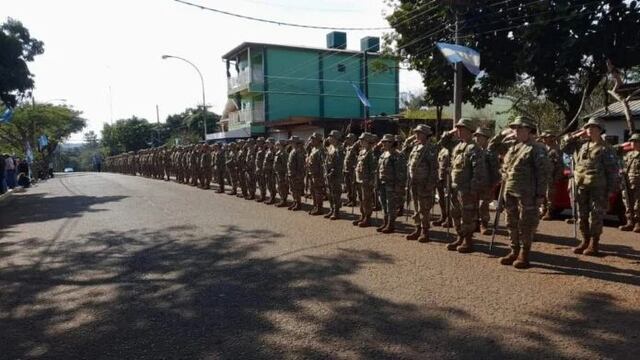 Puerto Iguazú: soldados que egresaron del Ejército Argentino juraron a la Bandera.