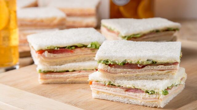 El sándwich de miga es argentino.