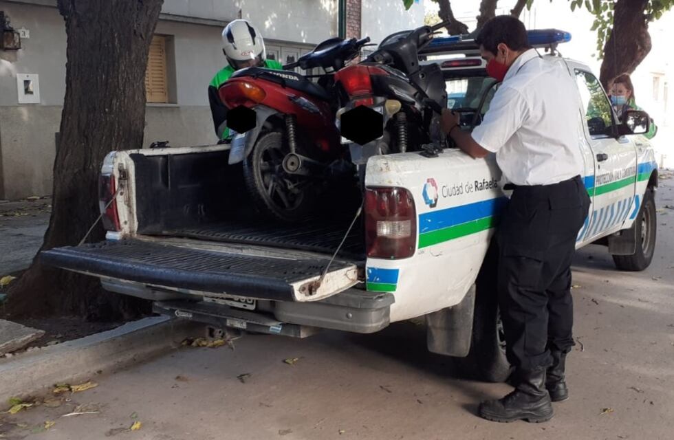 Retuvieron 3 motos por irregularidades