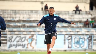 Emiliano Endrizzi, veloz lateral izquierdo del "Lobo" jujeño.