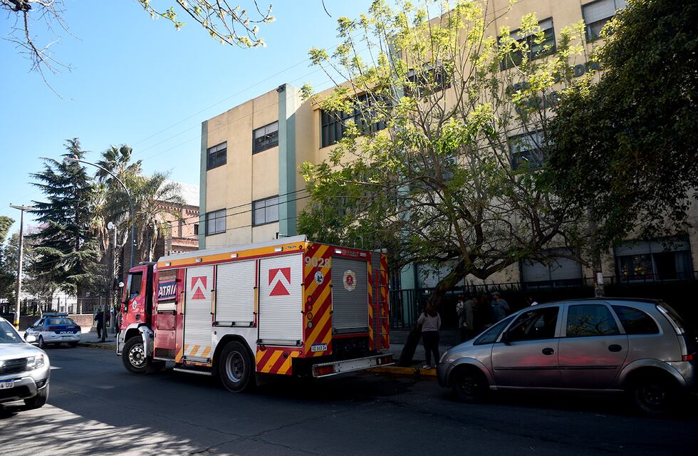 Explosión en el colegio Cristo Rey: qué dijo el ministro Walter Grahovac