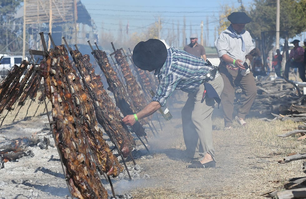 Fiesta de la Ganadería: el ingrediente secreto y bien campero más la receta de la abuela, el toque distintivo de los asadores