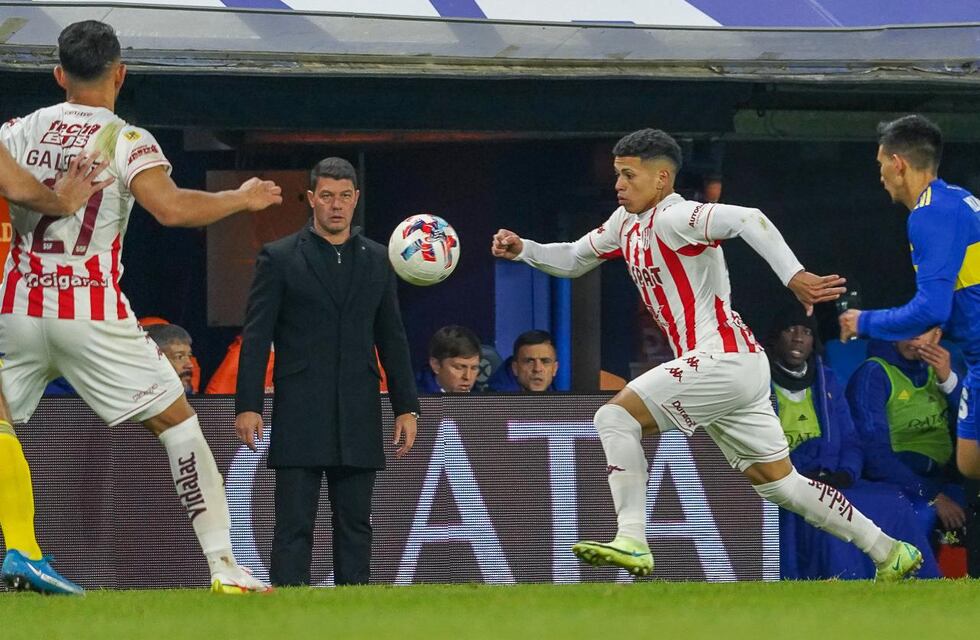 Unión dio el golpe y venció a Boca por 2 a 1 en La Bombonera en un final escandaloso