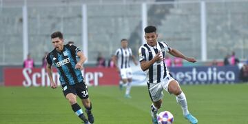 Talleres enfrenta a Racing Club en el estadio Mario Kempes por la Liga Profesional. (Facundo Luque / La Voz)