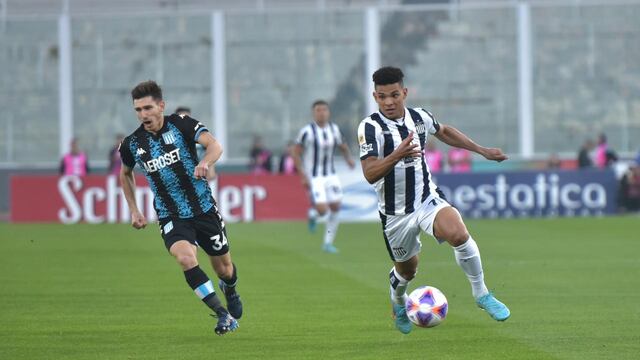 Talleres enfrenta a Racing Club en el estadio Mario Kempes por la Liga Profesional. (Facundo Luque / La Voz)
