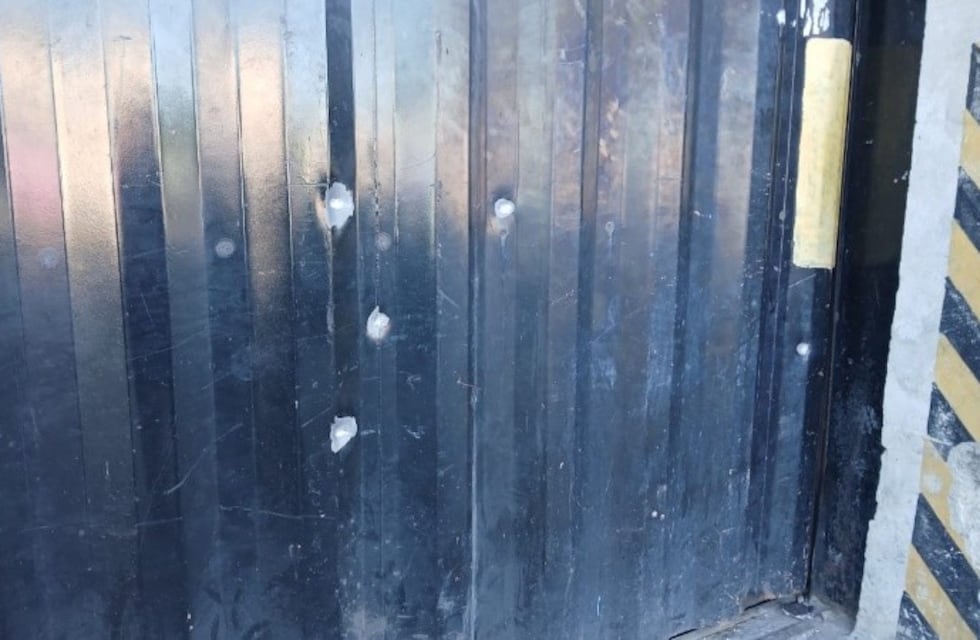 Balacera contra dos comercios en Rosario: no hubo heridos