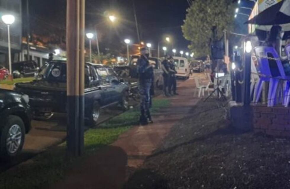 Comandante Andresito: cerraron una cancha de pádel por aglomeración de personas