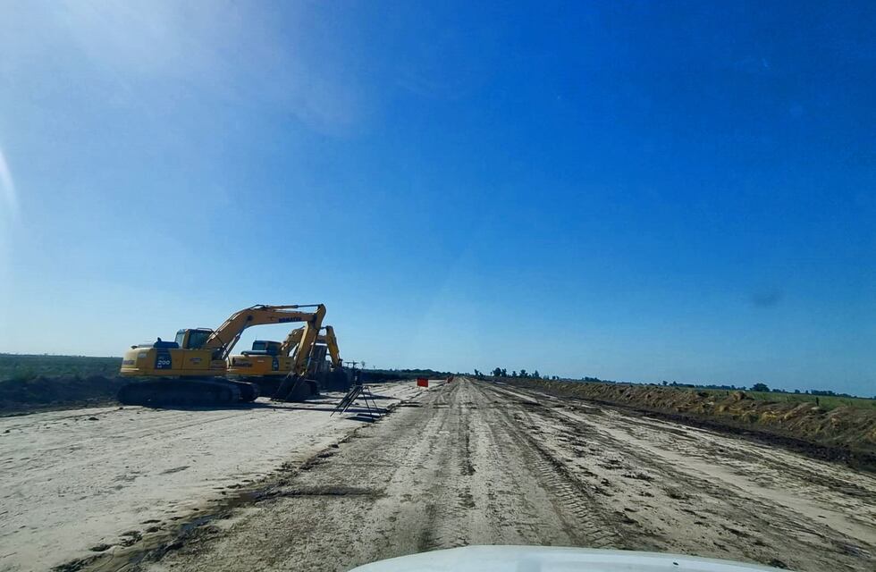 Ya pavimentan el camino entre Bella Italia a Aurelia