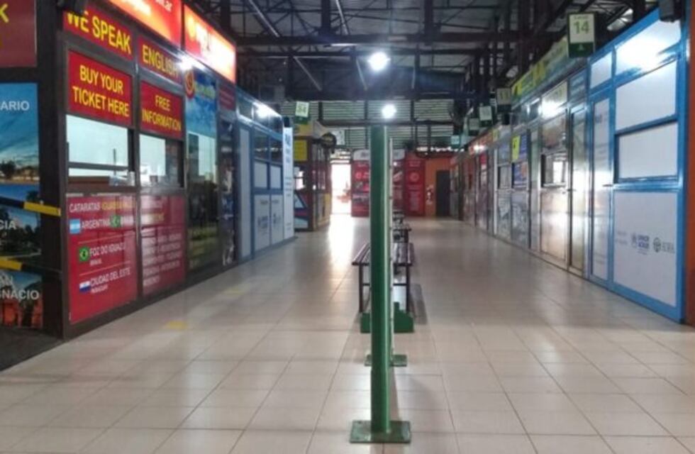 Vuelven a operar los colectivos en la Terminal de Puerto Iguazú