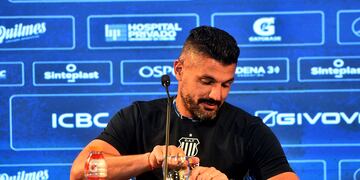 Conferencia de prensa de Javier Gandolfi, técnico de Talleres de Córdoba. (Pedro Castillo / La Voz)