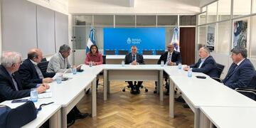 En Buenos Aires, Jaldo acordó el inicio de obras de desagües pluviales por $1.800 millones