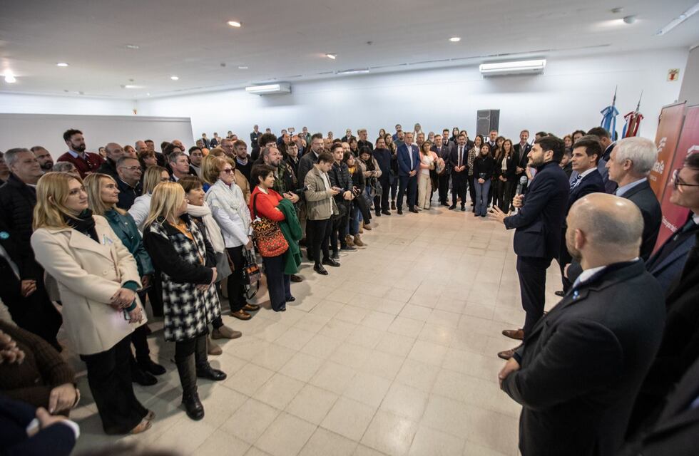 Pullaro encabezó una reunión de gabinete e instituciones en Rafaela