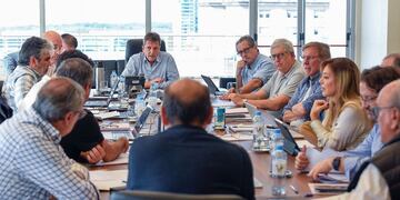 Sergio Massa convocó a una reunión urgente para tomar nuevas medidas que ayuden a frenar la inflación. - Foto: Ministerio de Economía