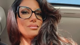 Silvina Escudero cuenta los días para que vuelva el verano y sorprendió con una infartante microbikini ultra diminuta