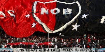 La organización quedó expuesta luego de un conflicto dentro y fuera de la tribuna.