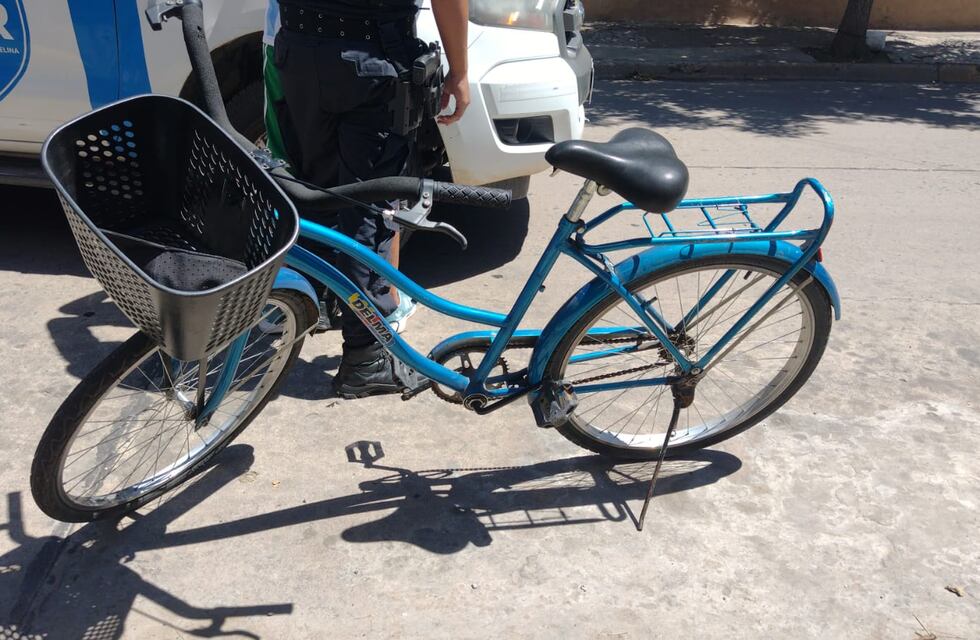 Recuperaron una bicicleta sustraída en una escuela