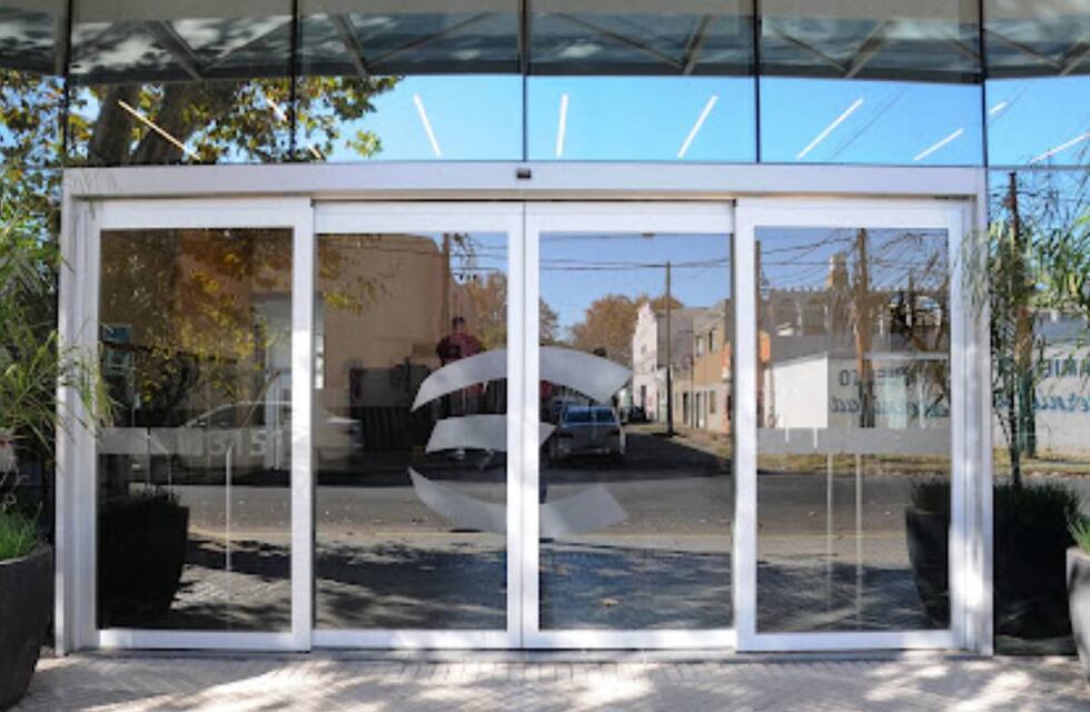 Peligro en el Paseo Pellegrini de Rosario: una adolescente fue internada por un balazo