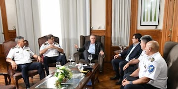 Amenazas a Jaldo: 97 personas arrestadas tras intimidación por WhatsApp. Las máximas autoridades enfatizan: "No permitiremos este tipo de hechos en la provincia".