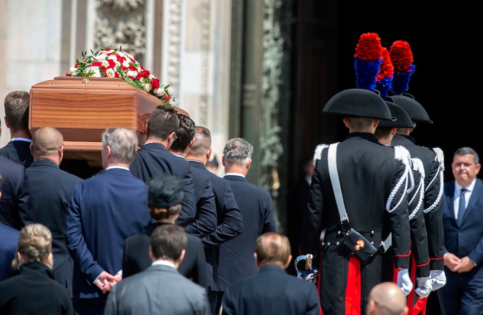 Italia despidió a Silvio Berlusconi en un funeral de Estado y miles de personas en las calles