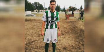 Habló el jugador de fútbol que le pateó la cabeza a su rival: “No quiero ni ver el video. Me da vergüenza”