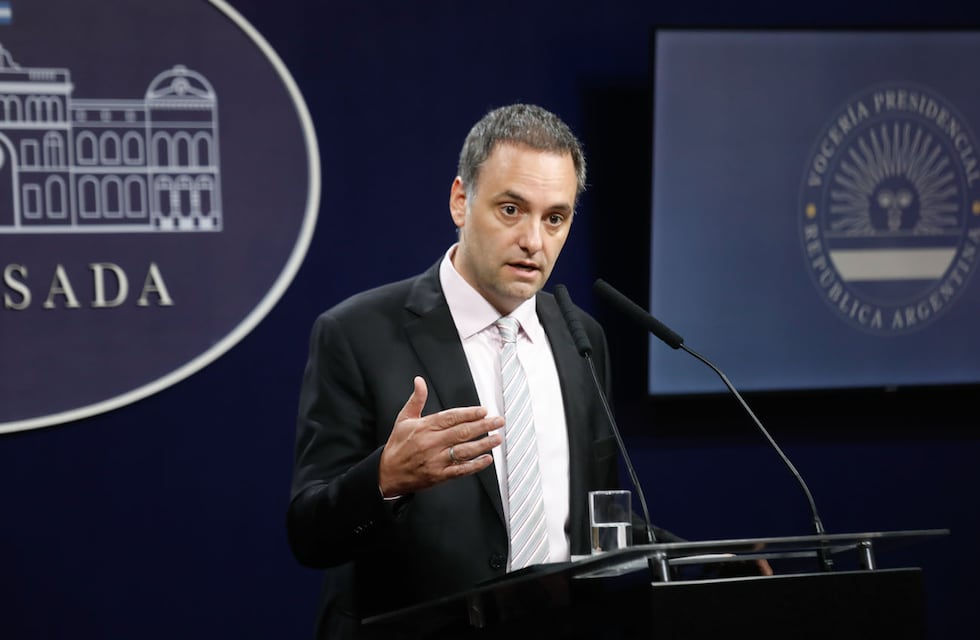 Adorni confirmó que hay ocho detenidos por los incidentes afuera del Congreso