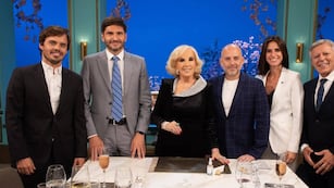 El ex ministro de Seguridad se sentó a la derecha de la diva.