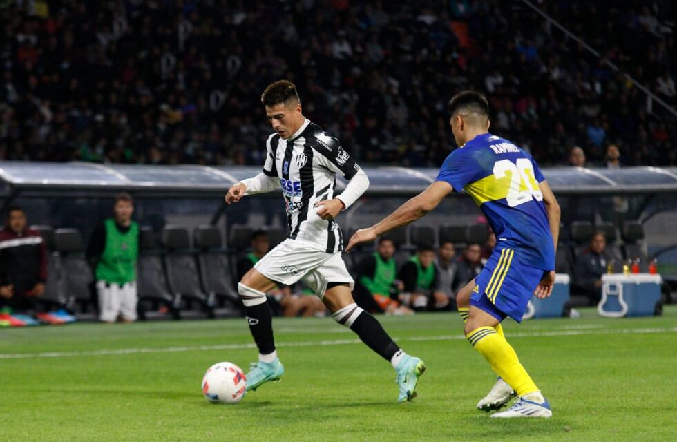 Boca volvió a la victoria en Santiago del Estero: el Xeneize goleó 3 a 0 a Central Córdoba