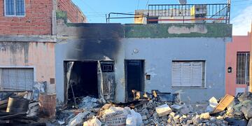 Incendio en el garaje de un domicilio de barrio Villa Páez, Córdoba.