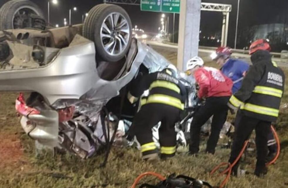Accidente en Córdoba: despistaron, tumbaron y un hombre falleció en el impacto