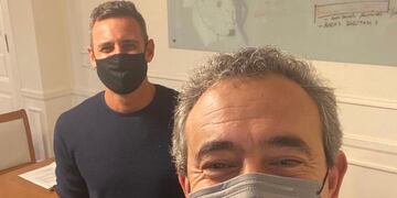 El líder del Partido Creo celebró con su candidato en el Mercado del Patio.