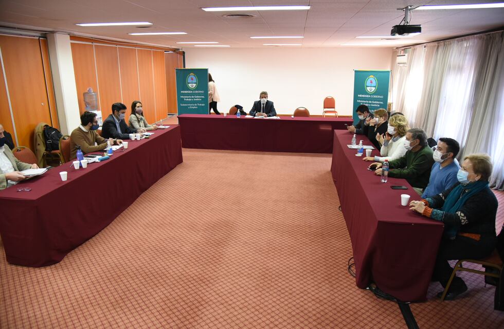 Todos los gremios estatales rechazaron la oferta del 5% del Gobierno