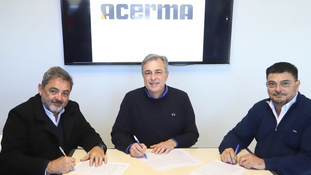 Firma del convenio con Acerma
