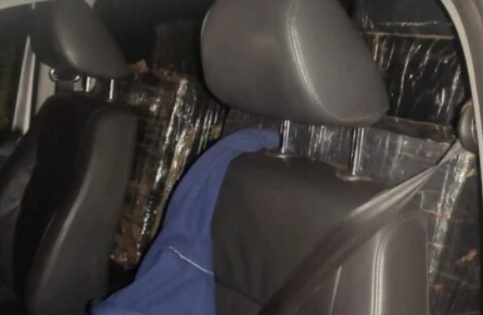 Garuhapé: incautan contrabando de marihuana transportado en una camioneta