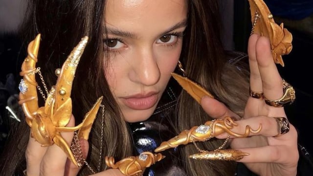 Rosalía explicó el motivo por el cuál ya no lleva sus famosas uñas largas como garra