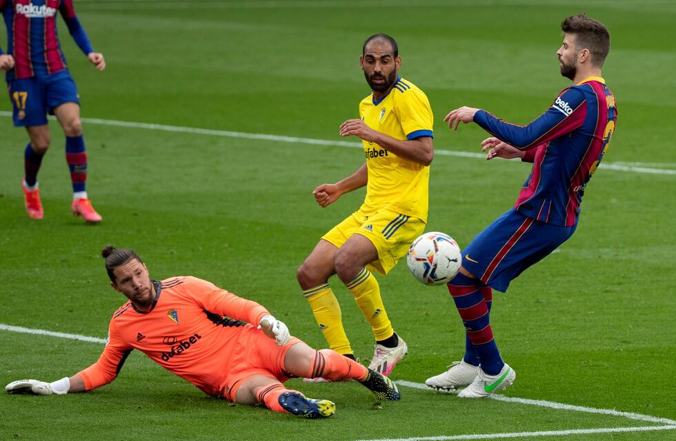 Jeremías Ledesma se lució y Cádiz sacó un empate histórico ante Barcelona
