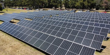 Puerto Belgrano: inauguraron un parque solar fotovoltaico